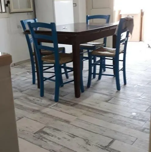 Villino Celeste Fronte Ferienhaus Torre Lapillo