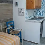 Villino Celeste Fronte Casa vacanze *